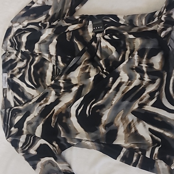 Woman's blouse - Picture 4 of 5